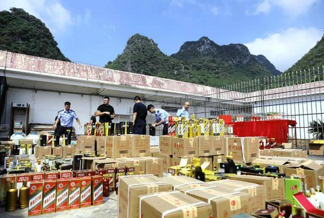 你喝到的年份酒可能是假的 白酒勾兑掺假乱象频出