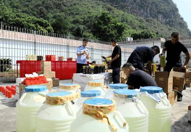 你喝到的年份酒可能是假的 白酒勾兑掺假乱象频出