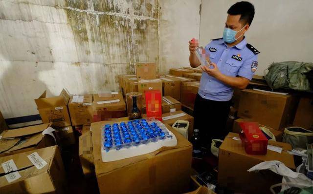 你喝到的年份酒可能是假的 白酒勾兑掺假乱象频出